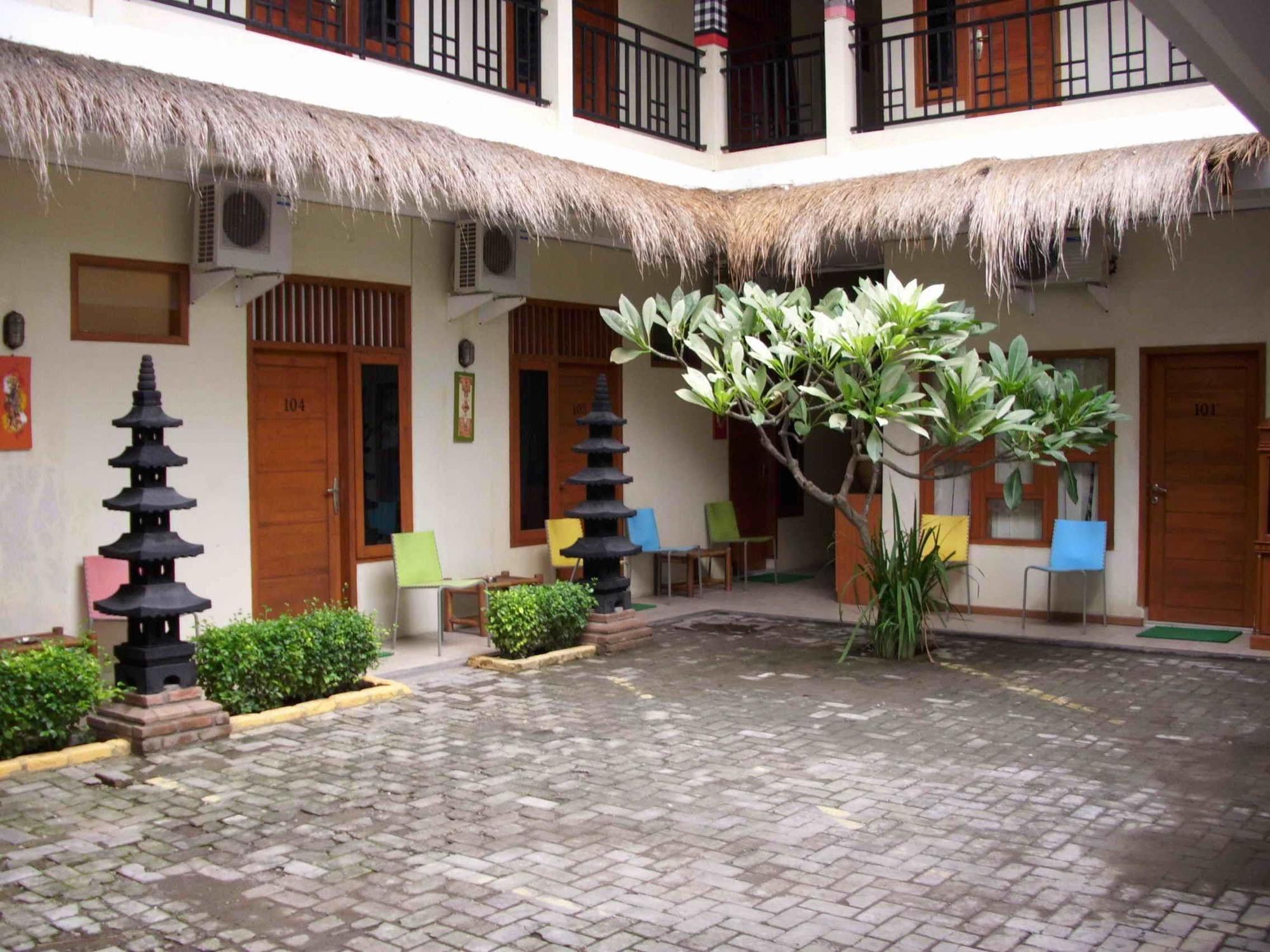 Capital O 90407 Wisma Bahtera Hotel Cirebon Luaran gambar